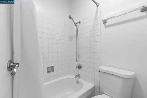 Bath - 1069 Mohr Ln #C, Concord, CA 94518 photo 3 of 3