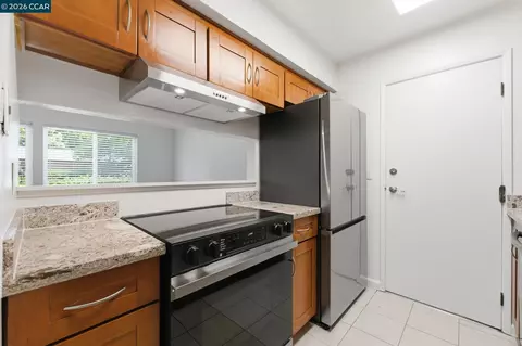 Kitchen - 1069 Mohr Ln #C, Concord, CA 94518 photo 3 of 3