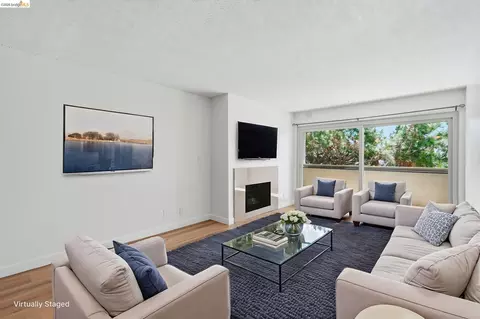 955 Shorepoint Ct #208, Alameda, CA 94501