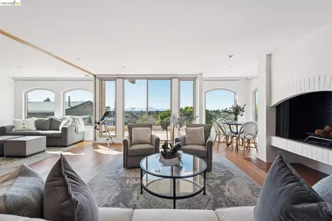 5405 Carlton St #104, Oakland, CA 94618