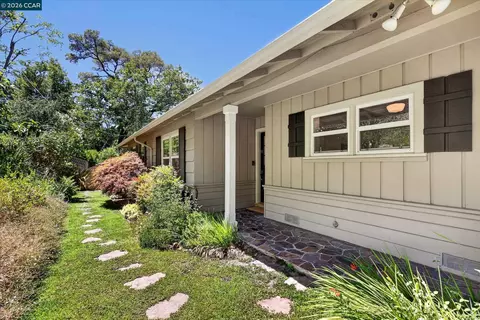 229 Manzanita Dr, Orinda, CA 94563