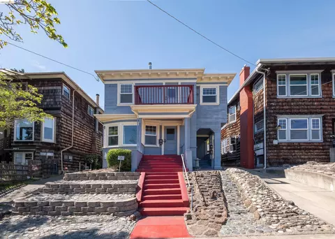 4277 Howe St, Oakland, CA 94611