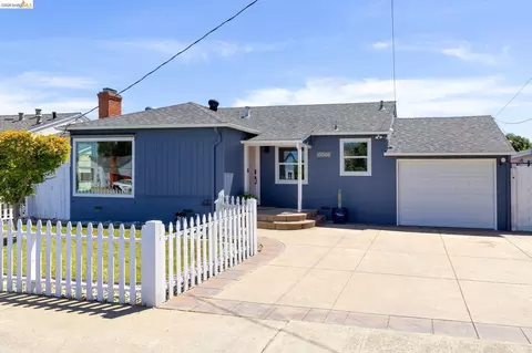 15066 Andover St, San Leandro, CA 94579