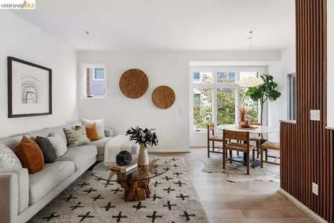 Living - 2029 Channing Way #3D, Berkeley, CA 94704 photo 1 of 2