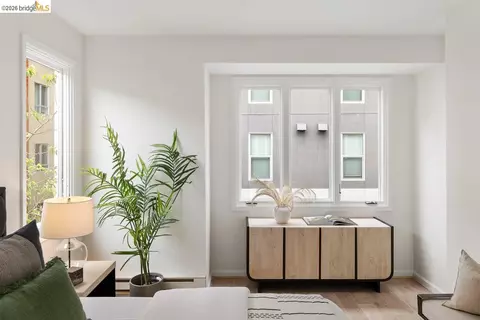 Bedroom - 2029 Channing Way #3D, Berkeley, CA 94704 photo 5 of 10