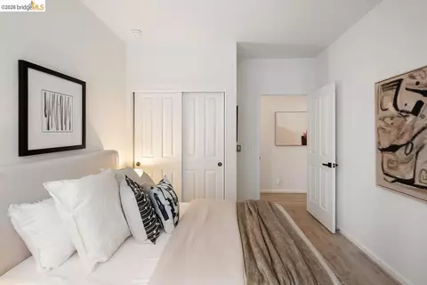 Bedroom - 2029 Channing Way #3D, Berkeley, CA 94704 photo 9 of 10
