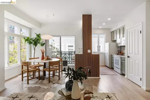 Dining - 2029 Channing Way #3D, Berkeley, CA 94704 photo 2 of 8