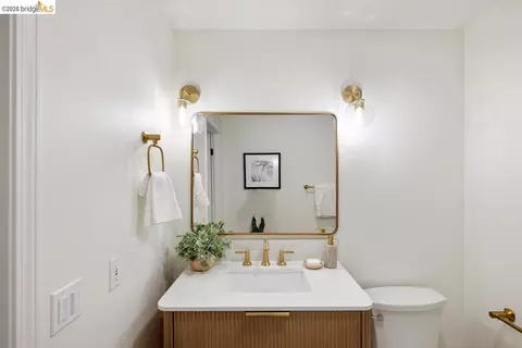 Bath - 2029 Channing Way #3D, Berkeley, CA 94704 photo 3 of 5