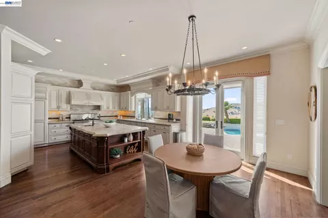 Kitchen - 27 Eagle Ridge Ln, Danville, CA 94506 photo 3 of 7