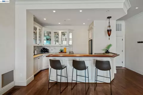Kitchen - 27 Eagle Ridge Ln, Danville, CA 94506 photo 1 of 7