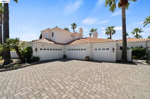 Exterior - 27 Eagle Ridge Ln, Danville, CA 94506 photo 3 of 10