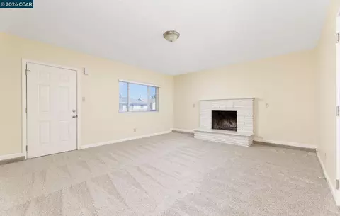 Living - 508 Vervais Ave, Vallejo, CA 94591 photo 1 of 5