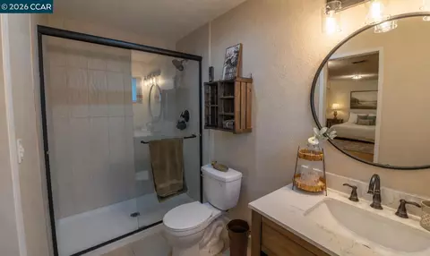 Bath - 2983 Simas Ave, Pinole, CA 94564 photo 4 of 4
