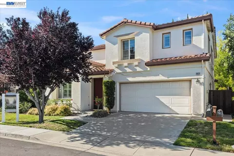 5625 Applegate Way, Dublin, CA 94568