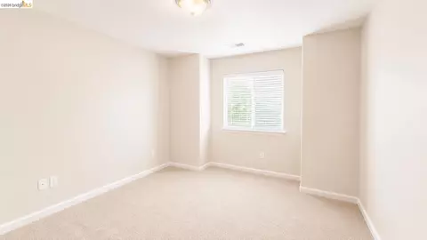 Bedroom - 62 W Brookside Dr, Cloverdale, CA 95425 photo 4 of 4