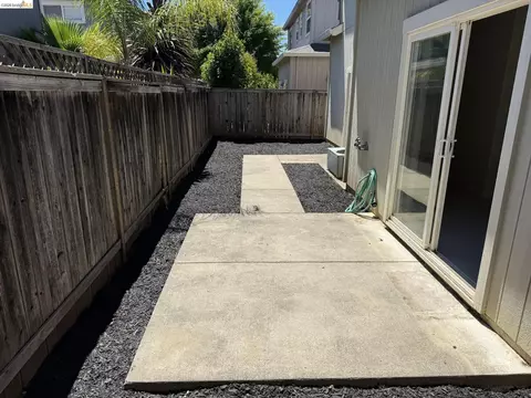 Exterior - 62 W Brookside Dr, Cloverdale, CA 95425 photo 2 of 2