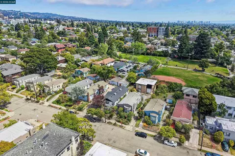 View/Area - 1520-1522 Francisco St, Berkeley, CA 94703 photo 4 of 4