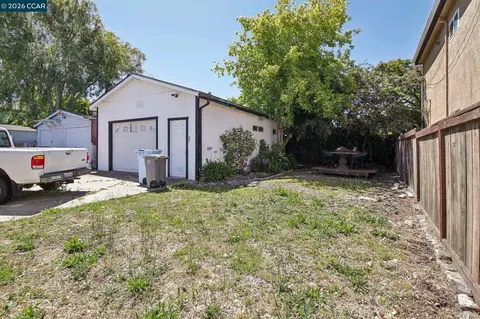 Exterior - 1520-1522 Francisco St, Berkeley, CA 94703 photo 4 of 8