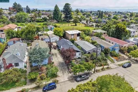 View/Area - 1520-1522 Francisco St, Berkeley, CA 94703 photo 3 of 4