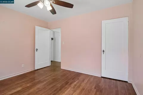 Bedroom - 1520-1522 Francisco St, Berkeley, CA 94703 photo 3 of 3