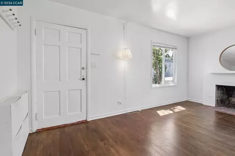 Living - 1520-1522 Francisco St, Berkeley, CA 94703 photo 1 of 3