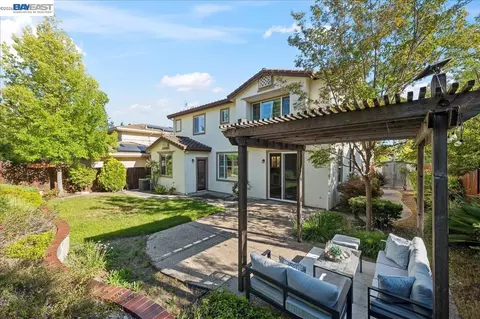 Exterior - 5625 Applegate Way, Dublin, CA 94568 photo 3 of 6