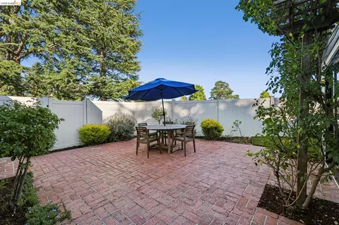 Exterior - 1912 Ascot Dr, Moraga, CA 94556 photo 4 of 14