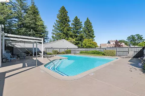 Exterior - 1912 Ascot Dr, Moraga, CA 94556 photo 10 of 14