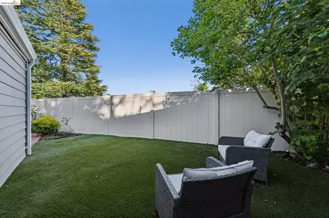Exterior - 1912 Ascot Dr, Moraga, CA 94556 photo 8 of 14