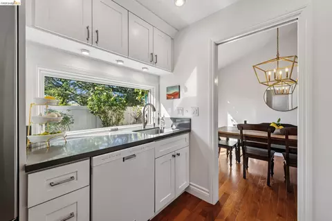 Kitchen - 1912 Ascot Dr, Moraga, CA 94556 photo 2 of 5