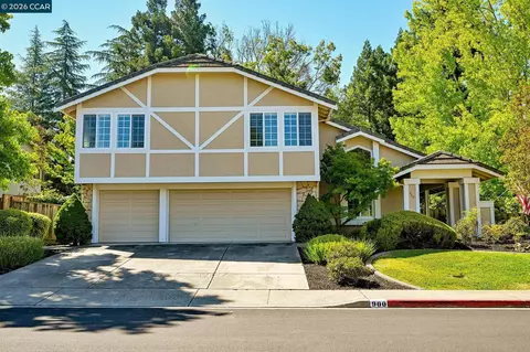 900 Woodland Dr, San Ramon, CA 94582