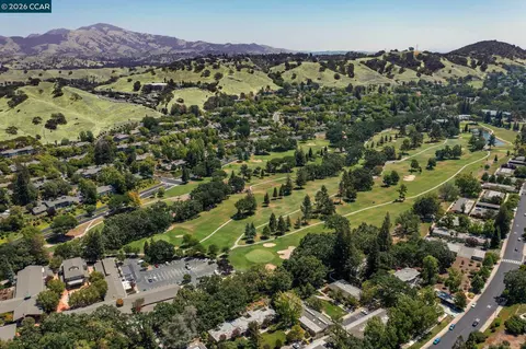 View/Area - 3024 Grey Eagle Dr, Walnut Creek, CA 94595 photo 5 of 8