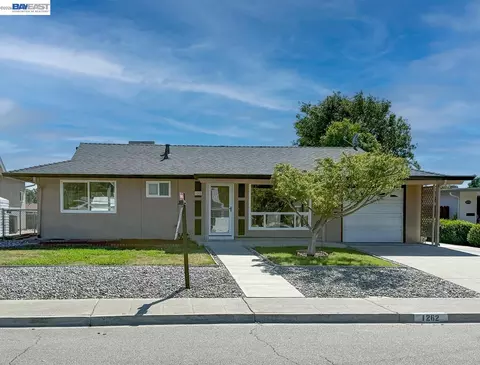 1262 Hollyhock St, Livermore, CA 94551