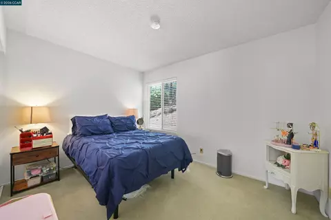 Bedroom - 4430 Eagle Peak Rd #D, Concord, CA 94521 photo 5 of 6