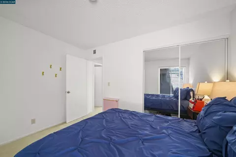 Bedroom - 4430 Eagle Peak Rd #D, Concord, CA 94521 photo 6 of 6