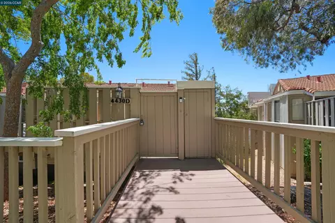 Exterior - 4430 Eagle Peak Rd #D, Concord, CA 94521 photo 2 of 5