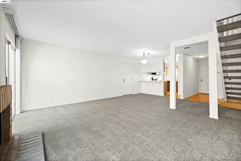 Living - 7552 Silvertree Ln #25, Dublin, CA 94568 photo 3 of 11