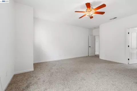 Bedroom - 1121 Andreas Ln, Tracy, CA 95376 photo 3 of 12
