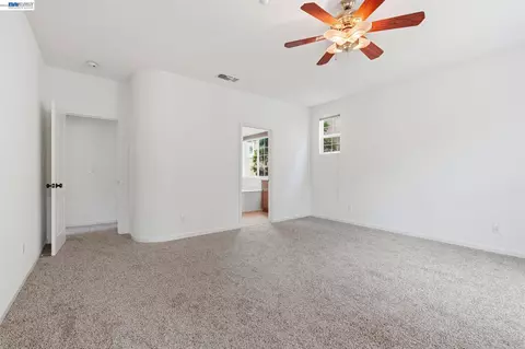 Bedroom - 1121 Andreas Ln, Tracy, CA 95376 photo 4 of 12