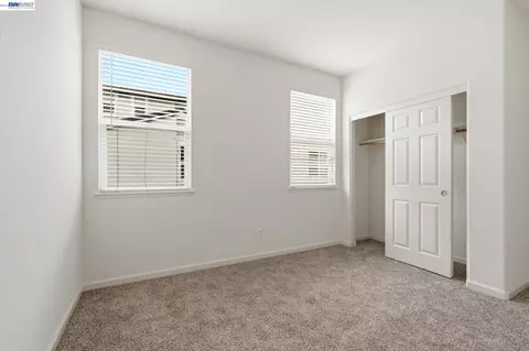 Bedroom - 1121 Andreas Ln, Tracy, CA 95376 photo 8 of 12