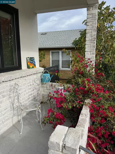 Exterior - 620 Kentucky St, Vallejo, CA 94590 photo 8 of 22
