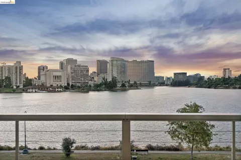 1410 Lakeshore Ave #5, Oakland, CA 94606