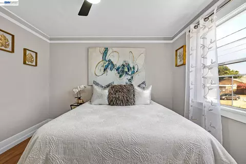 Bedroom - 415 Napa St, Vallejo, CA 94590 photo 5 of 15