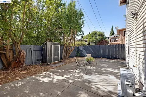 Exterior - 415 Napa St, Vallejo, CA 94590 photo 6 of 11