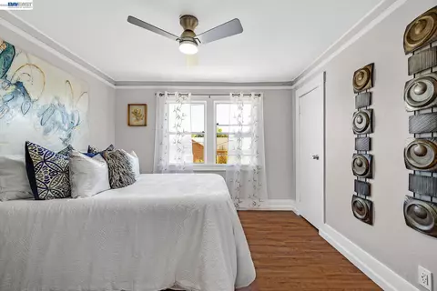 Bedroom - 415 Napa St, Vallejo, CA 94590 photo 2 of 15