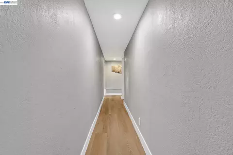 Entry Way - 415 Napa St, Vallejo, CA 94590 photo 11 of 11