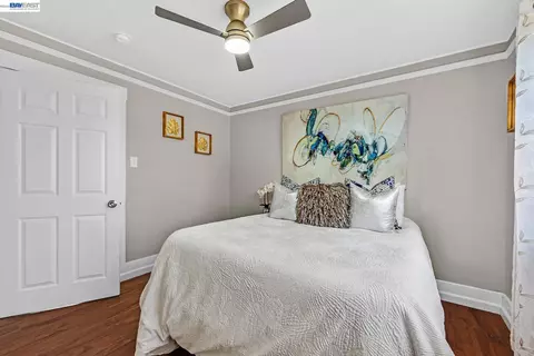 Bedroom - 415 Napa St, Vallejo, CA 94590 photo 5 of 15