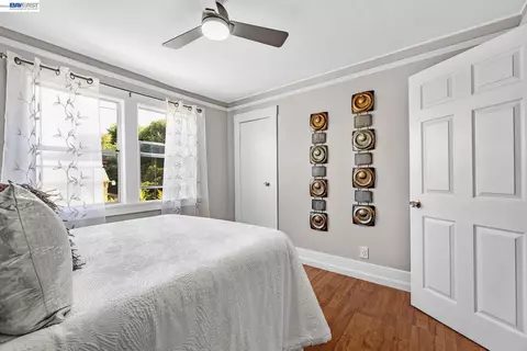 Bedroom - 415 Napa St, Vallejo, CA 94590 photo 3 of 15