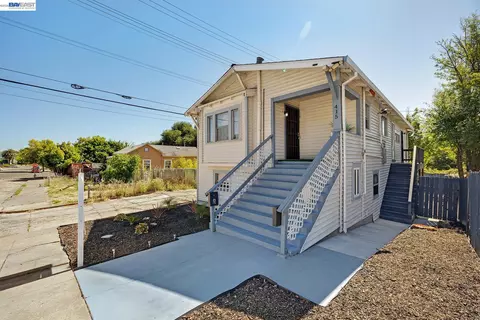 Exterior - 415 Napa St, Vallejo, CA 94590 photo 2 of 11