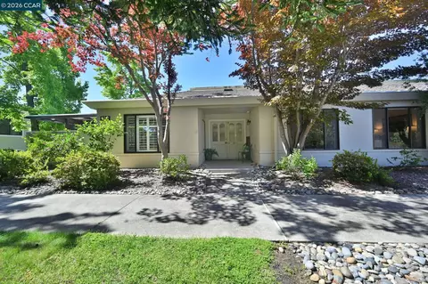 2217 Pine Knoll Dr #3, Walnut Creek, CA 94595